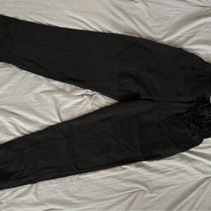 women’s black pants